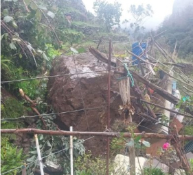 Pedra de grandes dimens&otilde;es assusta Seara Velha, no Curral das Freiras