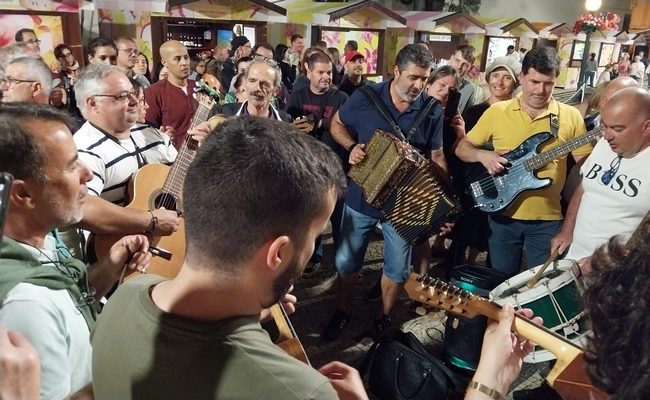 Dupla de Dois: "Moreninha Linda" (vídeo)