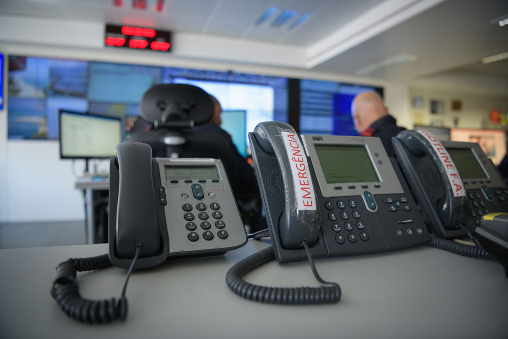 Marinha resgata 4 tripulantes de veleiro ao largo de Porto Santo