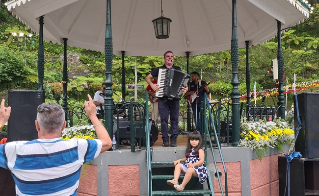 "Quem será o pai da criança?" Veja o vídeo