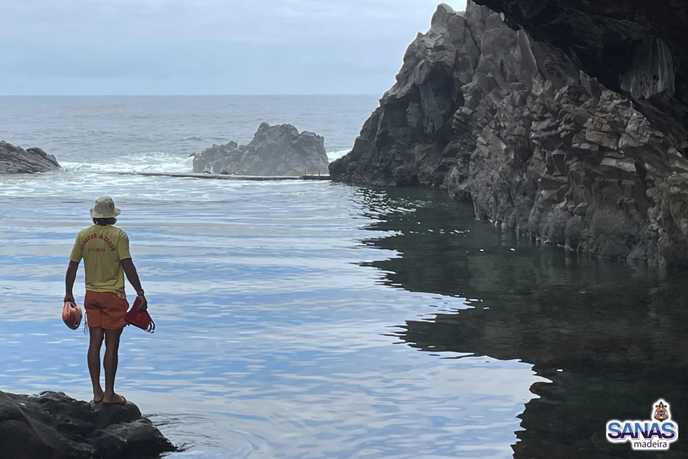 Polaca cai ao mar no Seixal