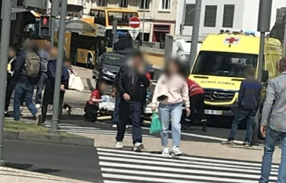 Motociclista ferido em acidente na Avenida do Mar