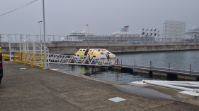 Balsas asseguram chegada a terra de passageiros de cruzeiros no &uacute;ltimo dia do ano (com v&iacute;deo)