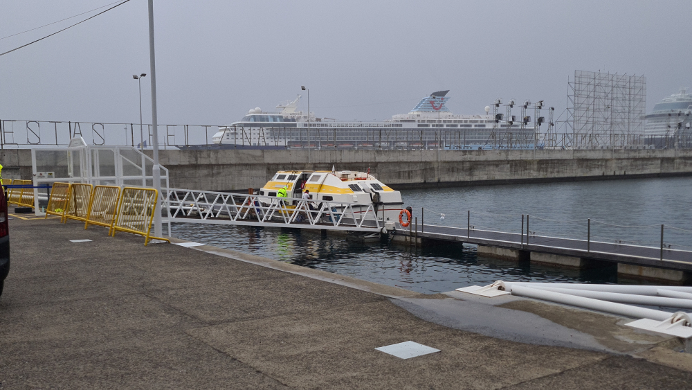 Balsas asseguram chegada a terra de passageiros de cruzeiros no último dia do ano (com vídeo)