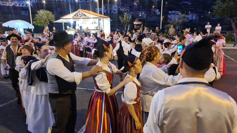 Feliz Dia da Madeira ao som do nosso "Bailinho da Madeira"