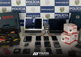 Homem assalta armaz&eacute;m para levar material inform&aacute;tico