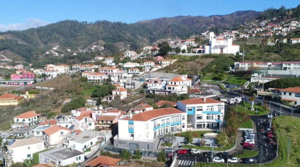 Esfaqueamento deixa homem em estado grave, no Jardim da Serra