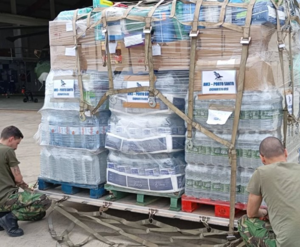 Porto Santo envia 16 toneladas de bens para o Continente