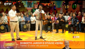 Cantadores madeirenses surpreendem no &ldquo;Domingo H&aacute; Desgarrada&rdquo; (com v&iacute;deo)