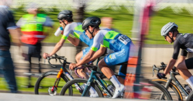 Atleta inconsciente ap&oacute;s acidente na Avenida do Mar