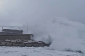 V&iacute;deo mostra mar a galgar o Paul do Mar (com v&iacute;deo)