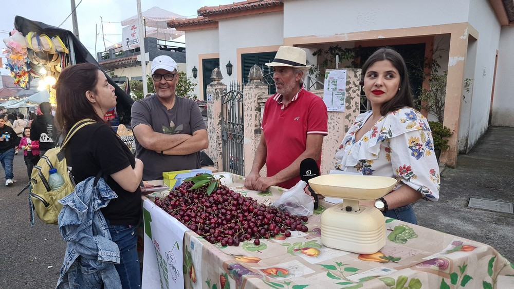 Jardim da Serra recebe Festa da Cereja (com vídeo)