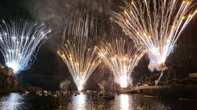 Estrondo brutal no final do fogo de artif&iacute;cio, em C&acirc;mara de Lobos (com v&iacute;deo)