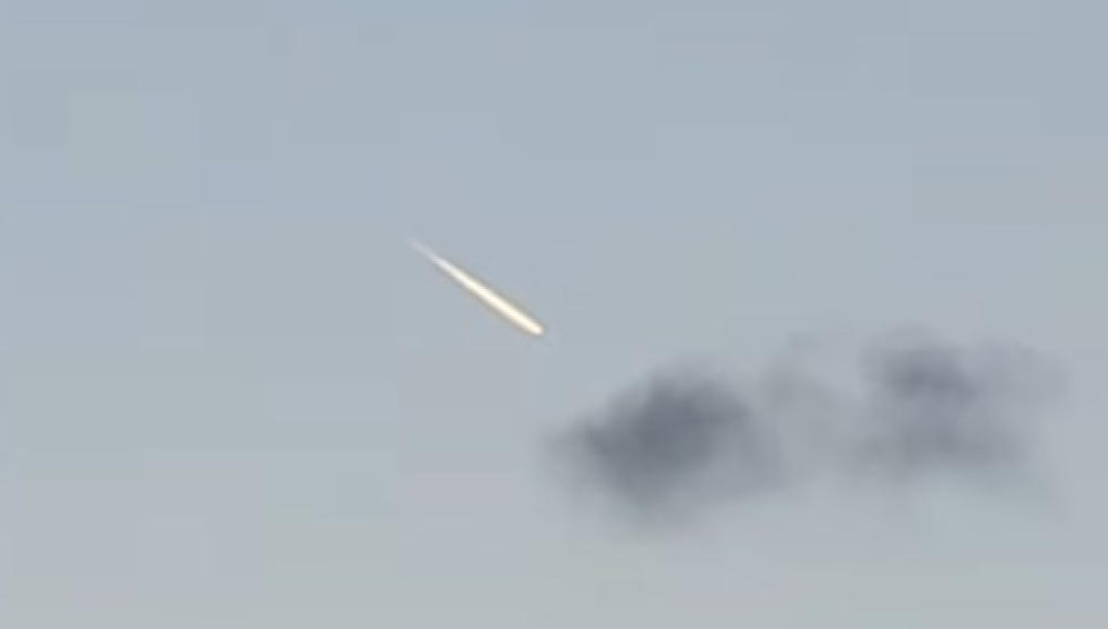 Objeto luminoso captado a cruzar os céus da Madeira (com vídeo)
