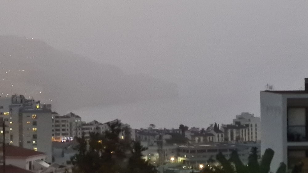 Funchal "despertou" com poeiras em suspensão
