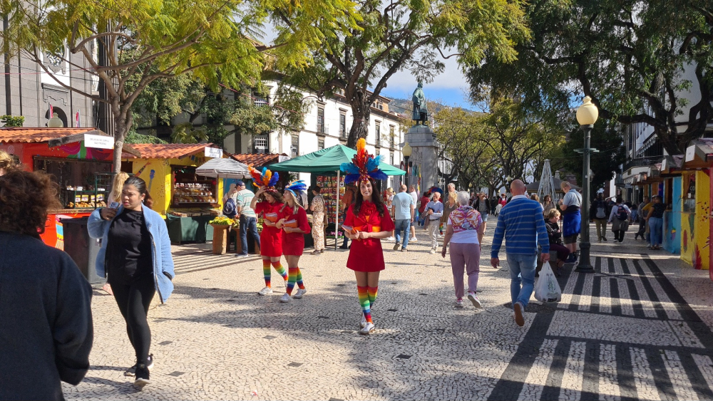 Carnaval já anima centro do Funchal (com vídeo)
