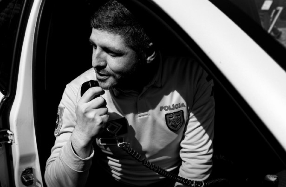 Homem assalta estrangeiro e é detido