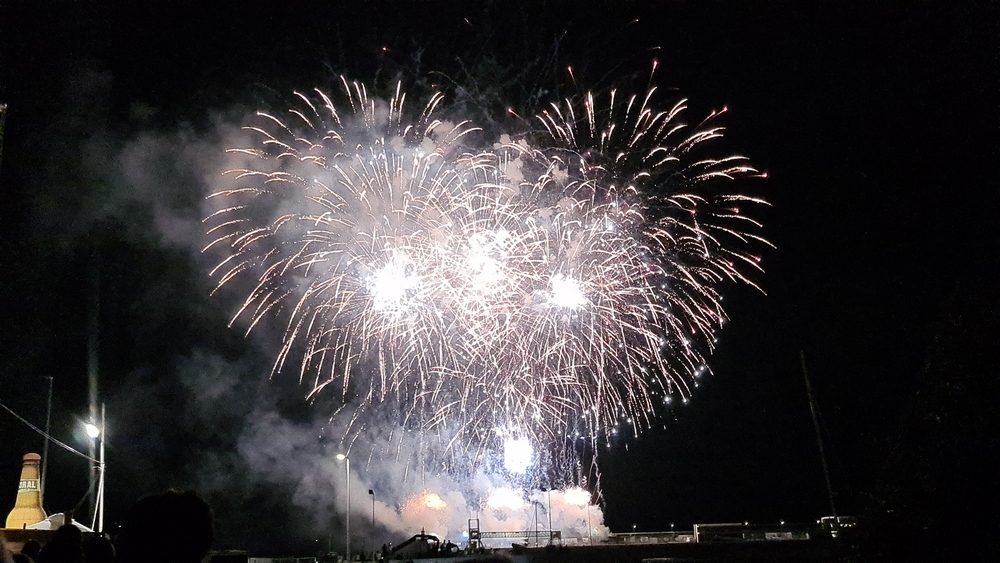 Fogo "estremece" Funchal (com vídeo)