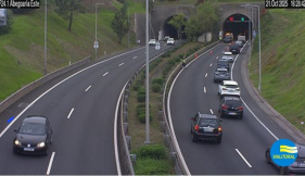 Acidente condiciona circula&ccedil;&atilde;o no t&uacute;nel da Abegoaria