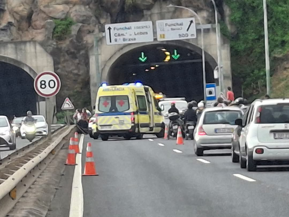 Acidente com várias viaturas gera 7 km de trânsito