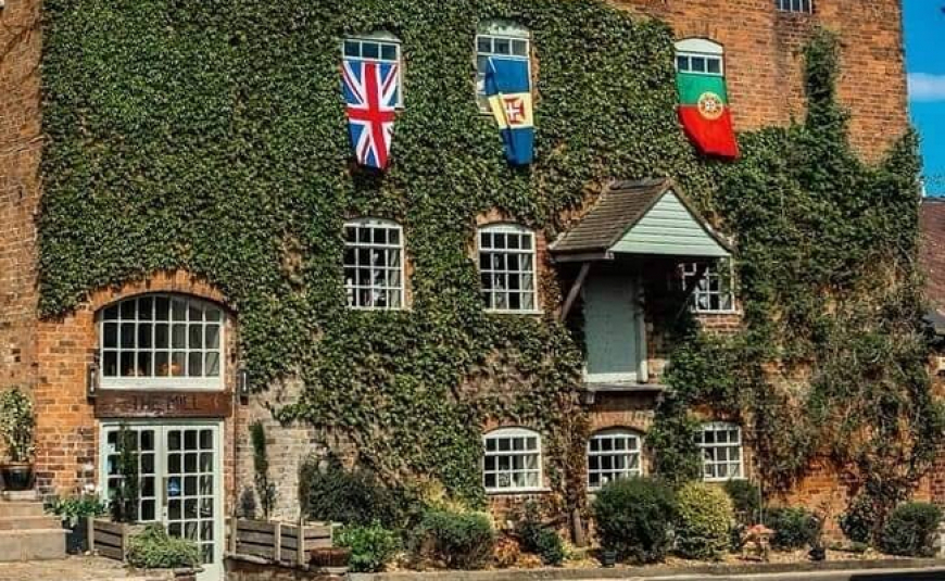 Hotel e Restaurante "The Mill"