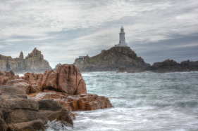 Madeirense condenado a quase sete anos de pris&atilde;o, em Jersey por ass&eacute;dio a mulher