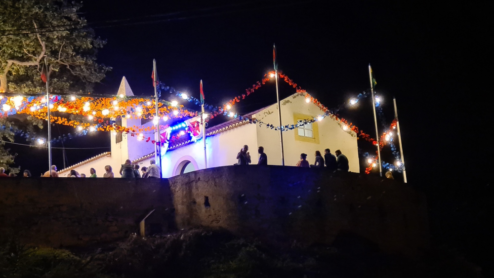 Festa na Capela das Neves, em São Gonçalo (com vídeo)