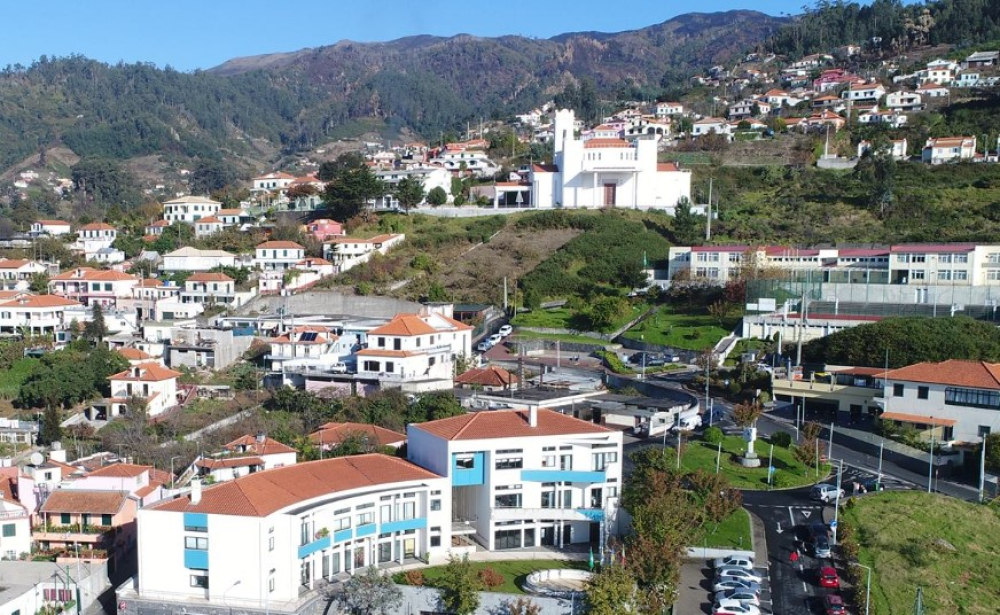 Despiste no Jardim da Serra causa 1 ferido