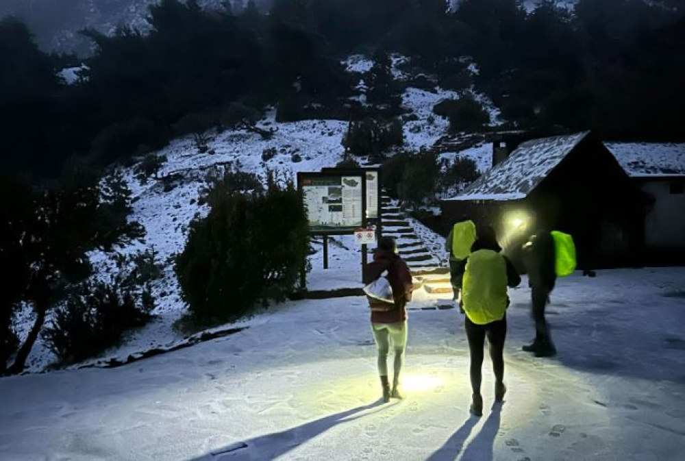 Pico Ruivo "acordou" pintado de branco