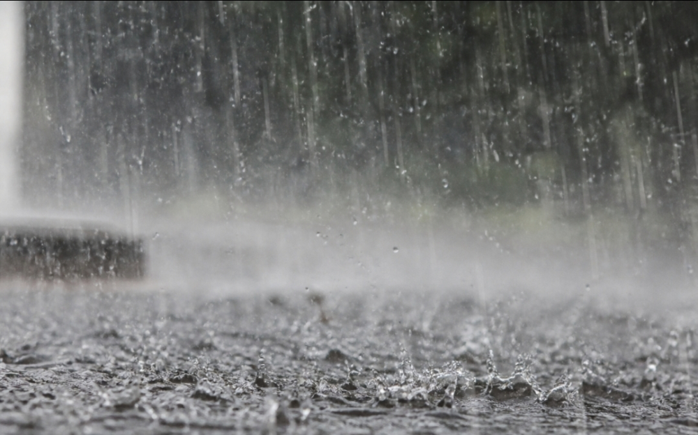 Aviso laranja para chuva forte amanhã, na Madeira