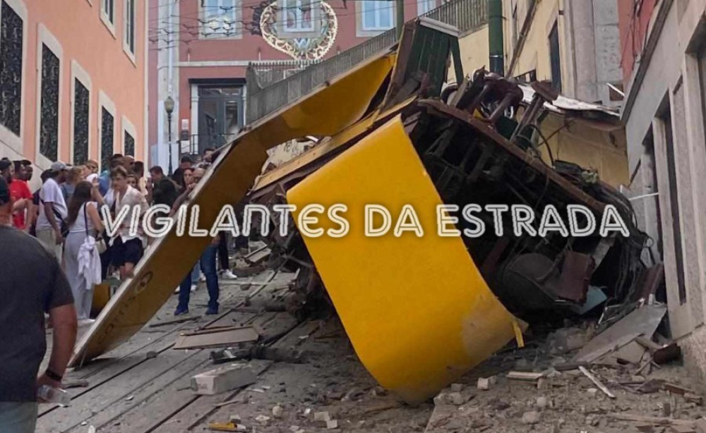 Elevador da Glória descarrilou (com vídeo)