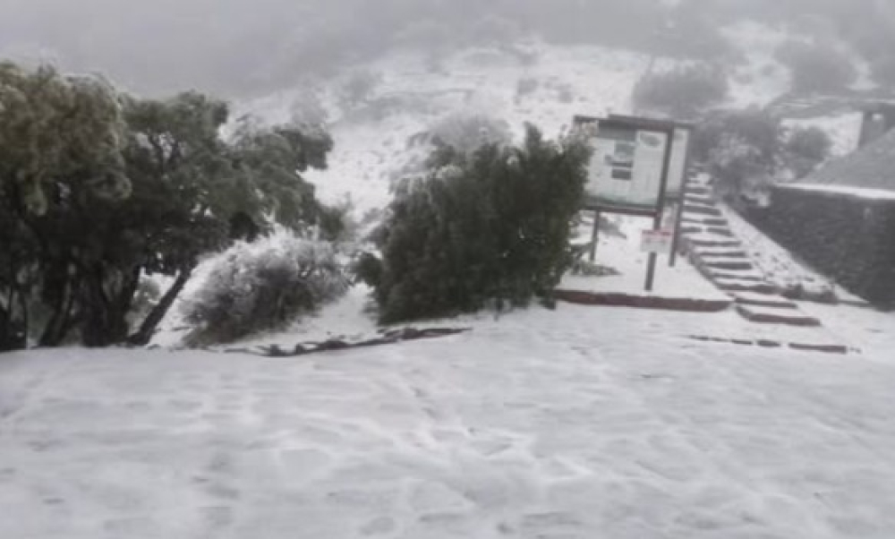 Pontos altos da Madeira cobertos de neve