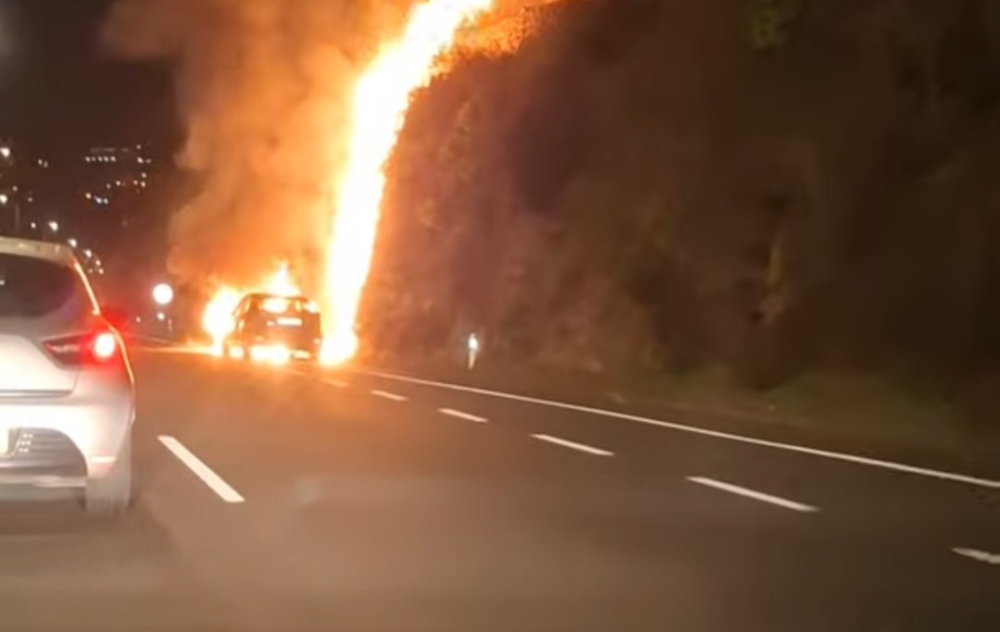 Carro em chamas na Via Rápida (com vídeo)
