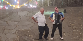 Buzico animou arraial do Monte com m&uacute;sica original (com v&iacute;deo)