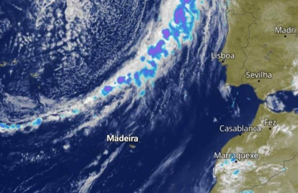 Chuva a caminho da Madeira