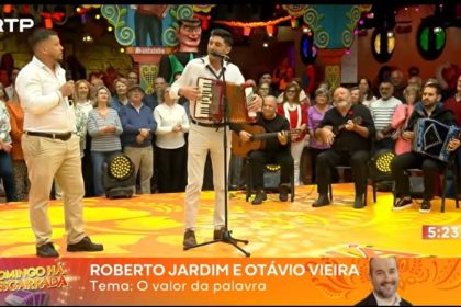 Domingo Há Desgarrada